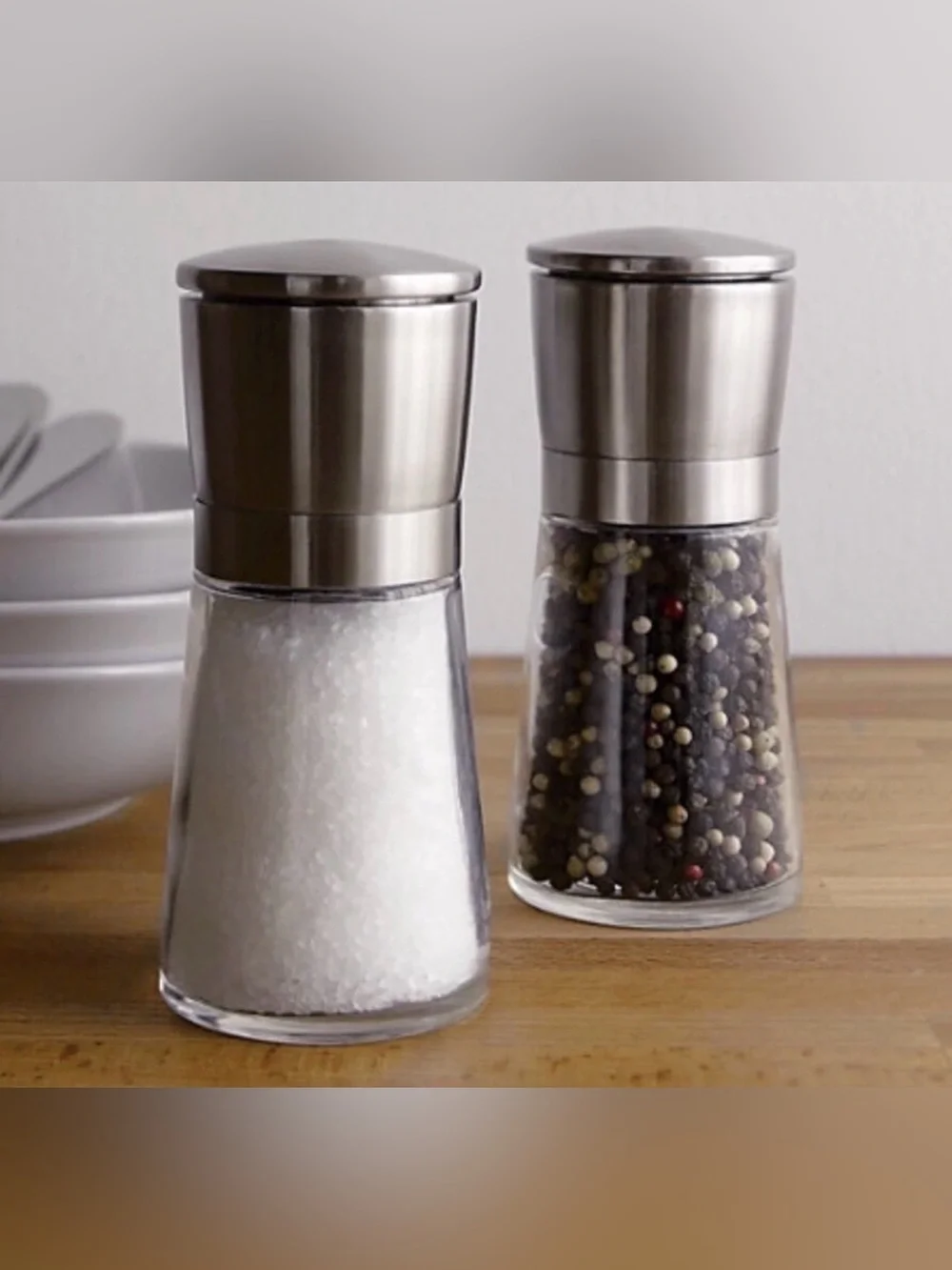 Crate and Barrel OLD THOMPSON BAVARIA Stainless and Glass Salt and Pepper Mills